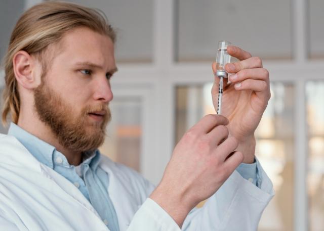 Peptide Therapy for Men: Strength, Vitality & Longevity